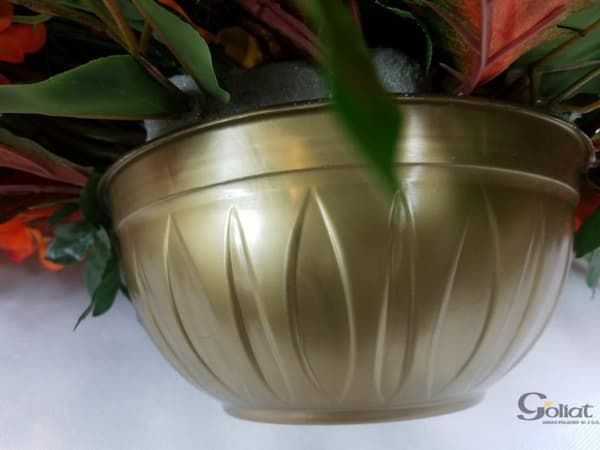 Guldgravskomposition i en plastskål, 100 cm