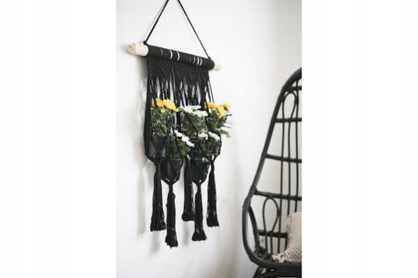 MACRAME KUKKAPENKI 5 RUUKUKSELLE MUSTA