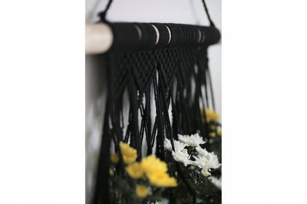 MACRAME KUKKAPENKI 5 RUUKUKSELLE MUSTA