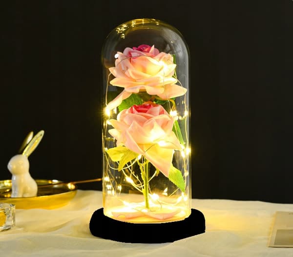 Evig rose i glas, glødende LED-gaveidé, smuk som ægte