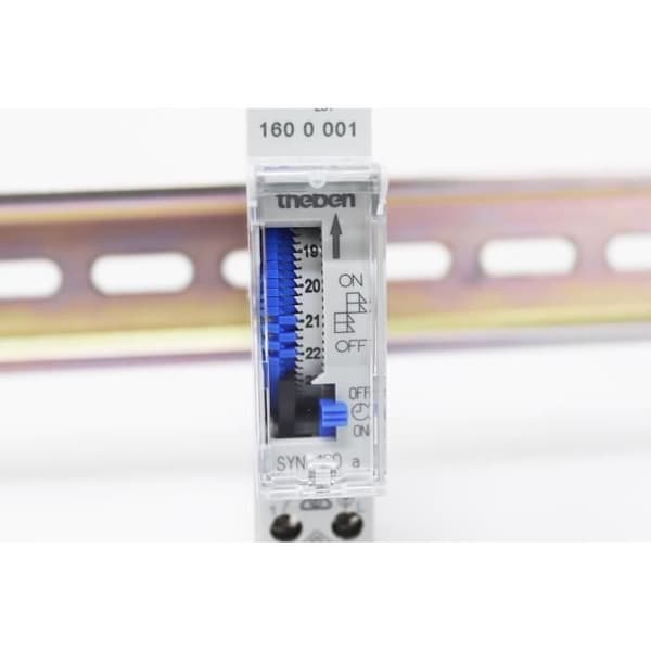 Theben 1600001 SYN 160 a - Analog programmerbar klocka - 1 kanal - Dagsprogram