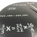 Miniatyrbild 4 av 4: Math Väggklocka