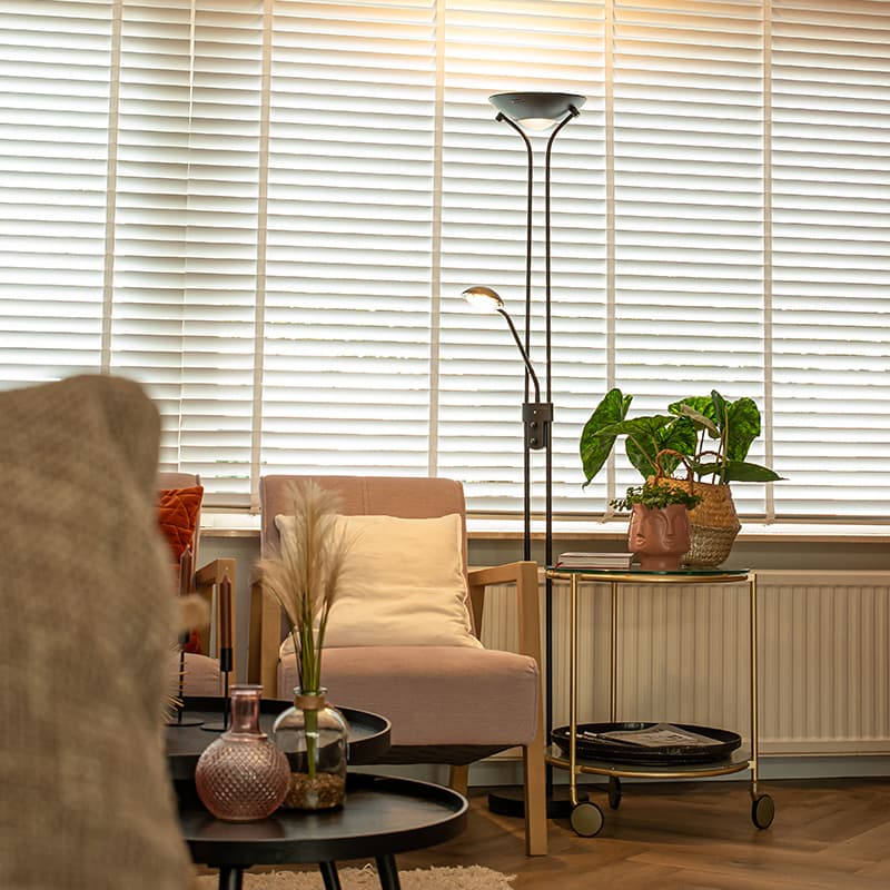 Modern golvlampa svart med läslampa inkl. LED dim till varm - Diva