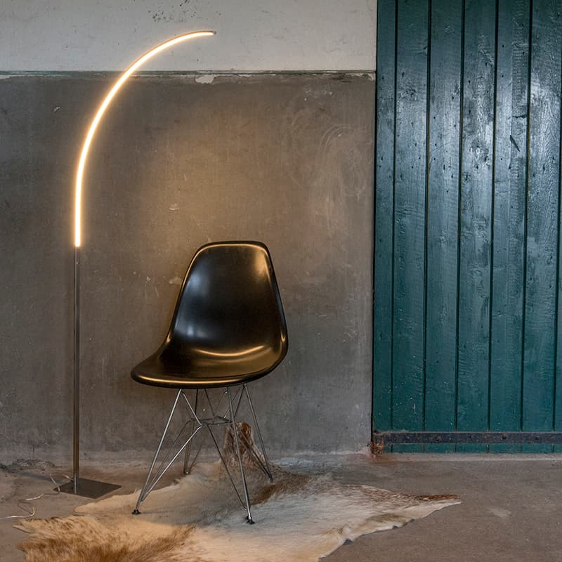 Modern golvlampa stål inkl LED och 3-stegs dimmer - snygg