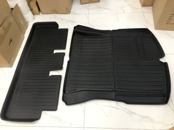 INF 2023-2024 Tesla Model 3 Gulvmatter Sett - TPE Materiale Left Hand Drive