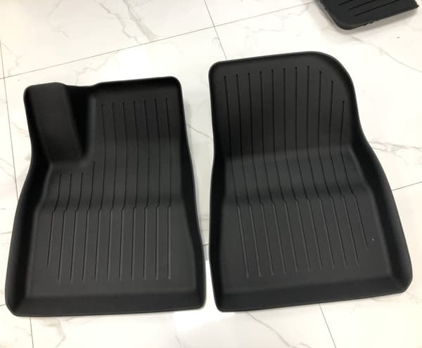 INF 2023-2024 Tesla Model 3 Gulvmatter Sett - TPE Materiale Left Hand Drive