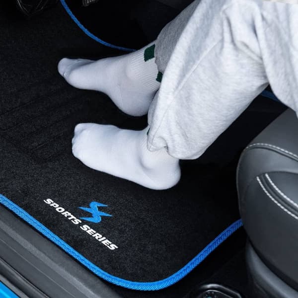 Rootz Car Golvmattor Set - Universal allvädersmattor - Mattmaterial - Fordons interiörskydd - Halkfri baksida - 45cm x 67cm, 45cm x 33cm