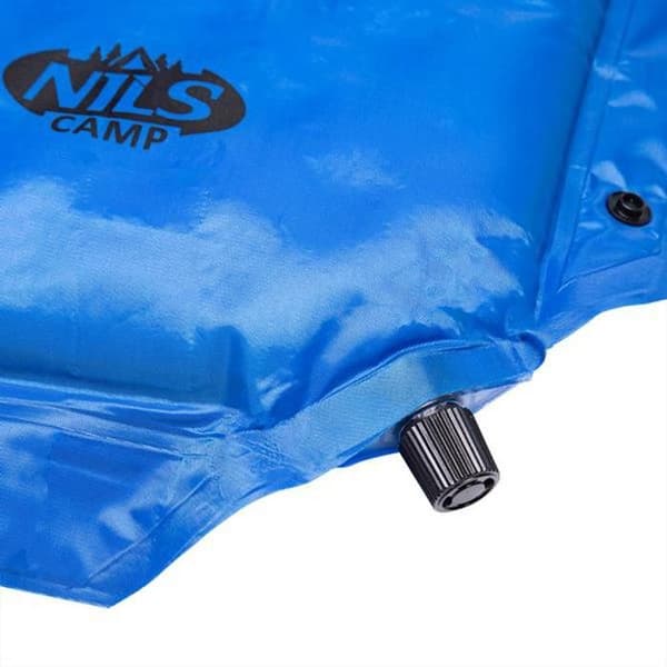 NC4001 SJÄLVUPPBLÅSBAR MATTA BLÅ MED NACKKUDDE NILS CAMP