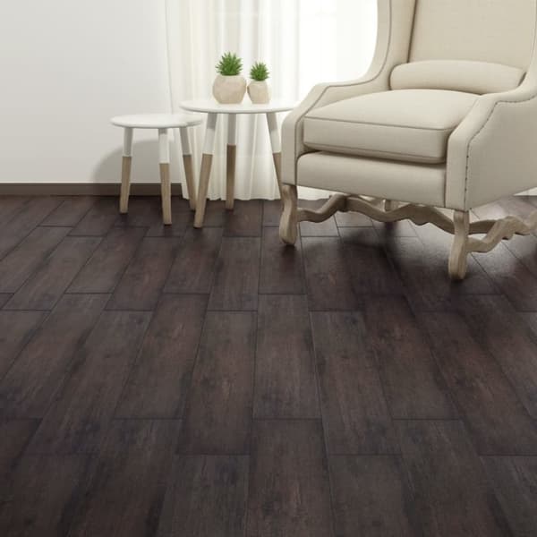 vidaXL Selvklebende gulvplanker PVC 5,02 m² 2 mm mørkebrun