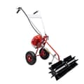 Miniatyrbillede 2 af 2: Trådløs Gåbagved Fejemaskine, 2-Takts Motor, 1,7 HK Effekt, 23,6 tommer Børste,Rød
