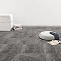 Miniatyrbild 2 av 7: Golvbeläggning - Living Självhäftande PVC-golvplankor 5,11 m² svart med mönster