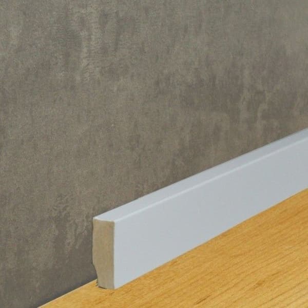 PROVISTON Sockel nr 204 MDF 16 x 40 x 2500 mm Vit att limma, klämma, skruva & spika Belagd MDF-kärna 62,5 meter | 25 stycken