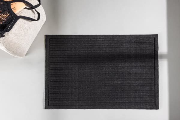 FURNLUX GANGTÆPPE BOSSE SORT 60CM