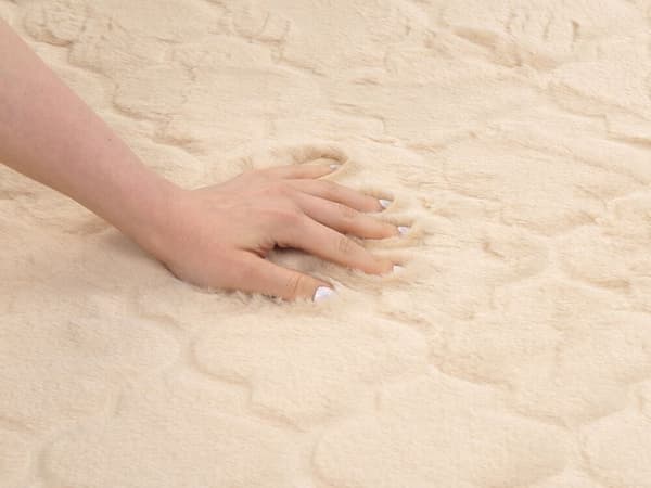 Kanin tekoturkismatto 160 x 230 cm beige GHARO Lumarko!