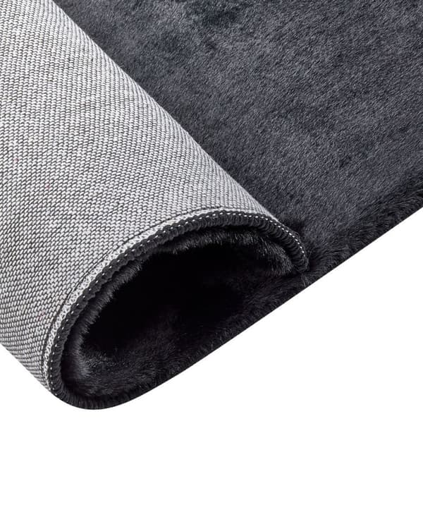 Kaninmatta i fuskpäls 80 x 150 cm svart MIRPUR Lumarko!