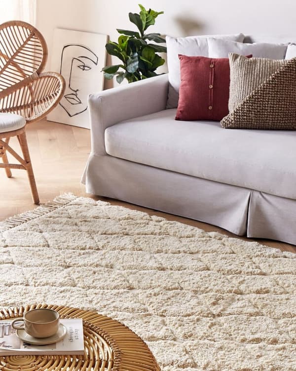 Bomullsmatta 140 x 200 cm beige SILCHAR Lumarko!