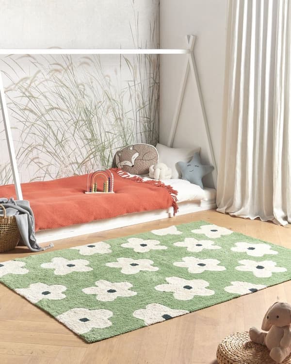 Børnetæppe i bomuld med blomster 140 x 200 cm grøn MOKHVA Lumarko!