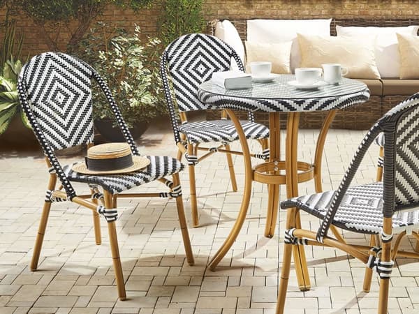 Havestole Natur Beige Sort hvid PE Rattan Sæt 4 stk Stabelstole med Armlæn Stole til Udendørs Terrasse Have Indretning Retro Firkantet Mønster