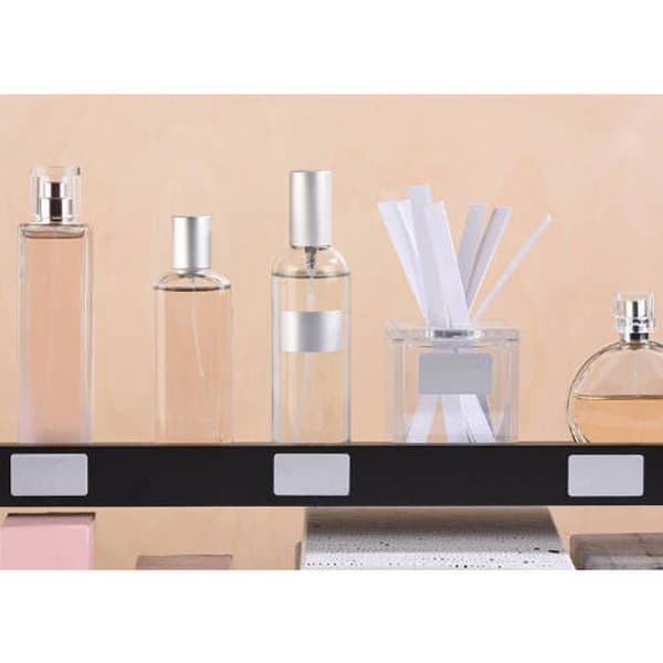 Set med 10 ark av etiketter i silverfärgad satin, diameter 36 mm, 36x21mm, 36x27mm, 44x16mm, 45x21mm tico.