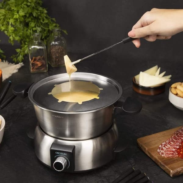 Cecotec Electric cheese, chocolate and oil fondue, 1000 W and 8 forks.