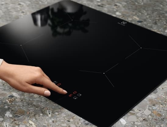 Sisäänrakennettu induktioliesi LIL61424C, Electrolux
