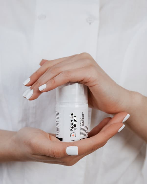 NAILSOFTHEDAY Podology+ Anti crack creme - hånd- og fodcreme til revnede fødder, 30 ml