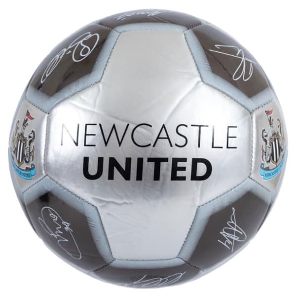 Newcastle United FC Signature 26 Panel Fotboll