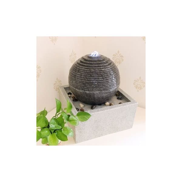 Inomhusfontän - ZEN LIGHT - Bonny white LED-ljusboll - Skiffereffekt - Stenimitation - Harts