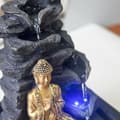 Miniatyrbild 2 av 3: ZEN inomhusfontän med Shira Buddha-statyett - Svart