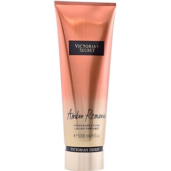 Victoria's Secret Amber Romance kroppslotion 236 ml Victoria's Secret Amber Romance kroppslotion med doft av amber & kräm