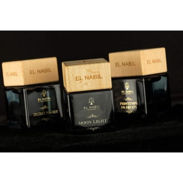 Parfym - MOON LIGHT - Klädd parfym - 50 ml - Kryddiga dofter - Rik och delikat