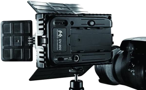 Falcon Eyes video light DV-96V-K2 + battery