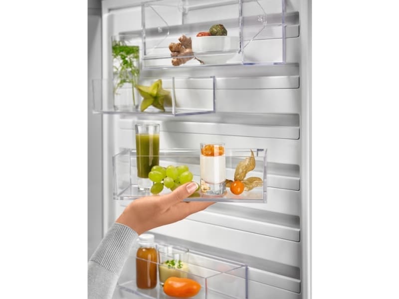 Electrolux LNC7ME32X2 refrigerator