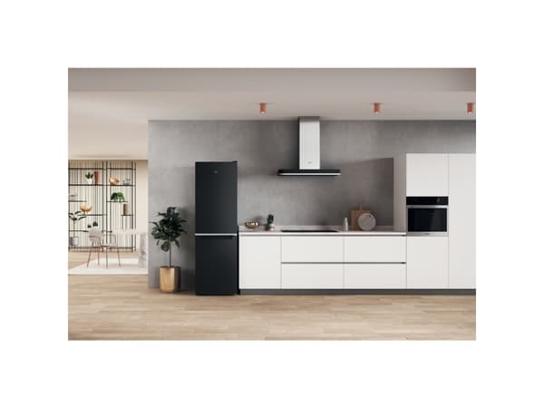 Kjøleskap Whirlpool W7X82IK