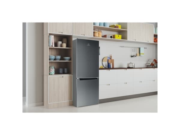 Indesit LI6 S2E X, 272 l, 39 dB, 4 kg/24t, E, Rustfritt stål