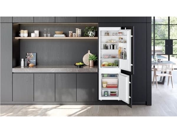 Siemens iQ100 KI86VNSE0, 267 L, SN-ST, 4,2 kg/24t, E, Fresh zone, avlukke, Hvit
