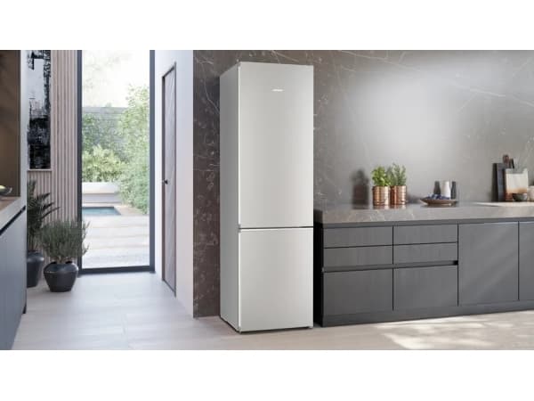 KG39NEIAF iQ500 Kühl-Gefrier-Kombination mit Gefrierbereich