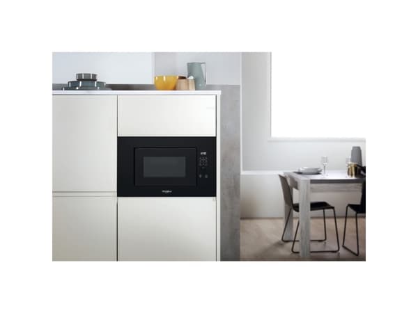 Whirlpool WMF200GNB - Mikrobølgeovn med grill - innebygd - 20 liter - 800 W - svart