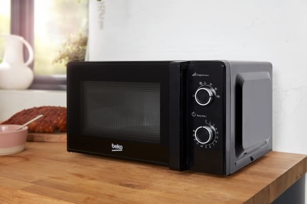 Beko MOC20100BFB, Pöytämalli, Solo-mikroaaltouuni, 20 L, 700 W, Nuppi, Musta