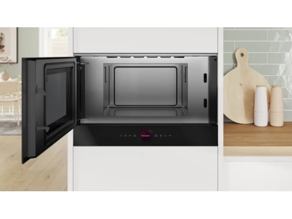 Bosch Series 8 Inbyggd mikrovågsugn - 21 liter