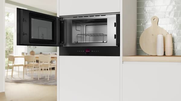 Bosch Series 8 BEL7321B1 Sisäänrakennettu mikroaaltouuni