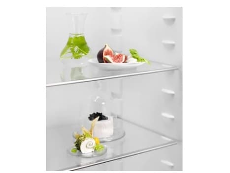 Electrolux LRB3AE12S - Kylskåp - inbyggd - fördjupning - bredd: 56 cm - djup: 55 cm - höjd: 122.5 cm - 208 liter - Klass E - vit