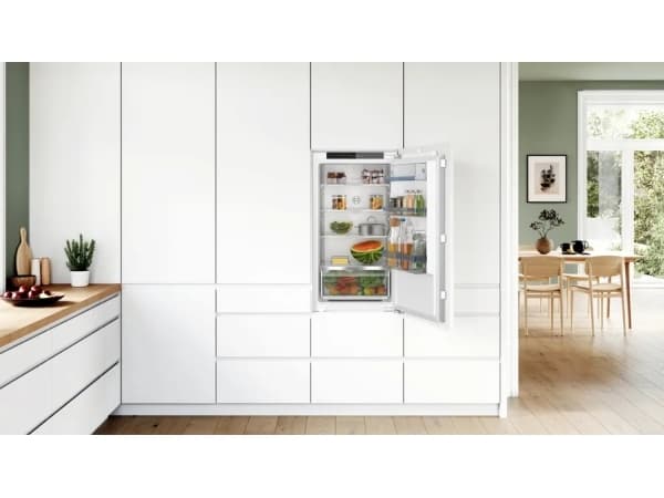 Bosch Series 4 KIR31EFE0, 165 L, SN-ST, 35 dB, E, valkoinen