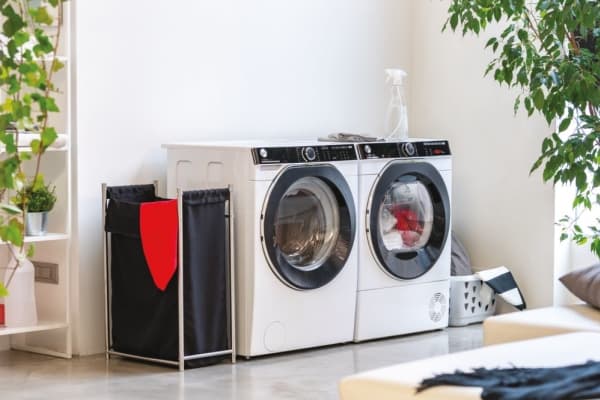 Hoover HWP610AMBC1-S - Frontbetjent - 10 kg - 1600 rpm - 44% Restfuktighet - Kullfri motor - Energiklasse A - Damp - Hurtigvask - Bilprogram - Hygien