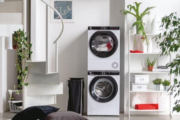 Hoover HWP610AMBC1-S - Frontbetjent - 10 kg - 1600 rpm - 44% Restfuktighet - Kullfri motor - Energiklasse A - Damp - Hurtigvask - Bilprogram - Hygien