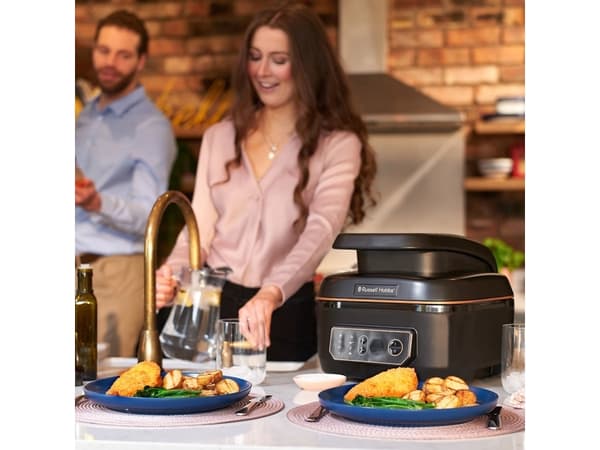 Russell Hobbs SatisFry Air &amp; Grill Multi Cooker, kuumailmapannu, 5,5 L, 2,5 kg, 260 °C, yksittäinen, musta, musta