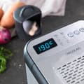 Miniatyrbild 3 av 5: Cecotec 3.2-litre digital fryer, with stainless-steel elegant design and 5 preset programmes. Features 2400 W power and includes OilClean filter whic