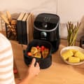 Miniatyrbild 5 av 5: Cecotec Manual air fryer, oil-free, compact design with 2.5 l capacity and PerfectCook technology.