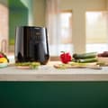 Miniatyrbild 8 av 8: Philips Essential Airfryer, 13 förinställda funktioner, diskmaskinsäkra element, 0,8 kg, svart (HD9252/90)
