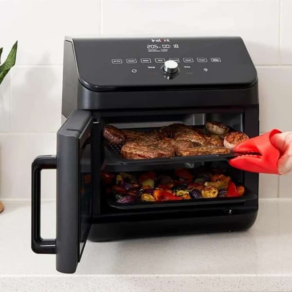 Instant Vortex Plus XL Luftfritös - 13L - Svart - Rotisserie - 9 matlagningsprogram